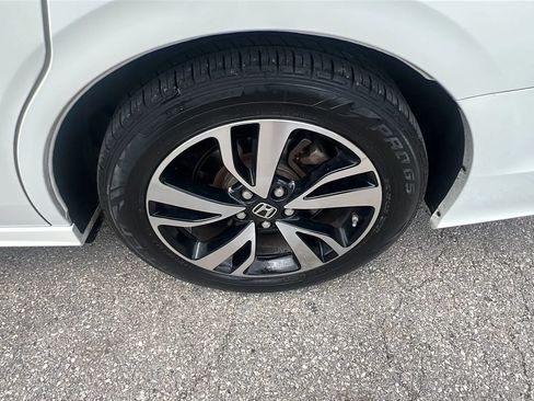 Used 2018 Honda Odyssey Elite image 38