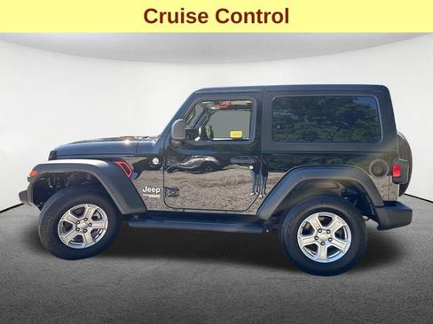 Used 2019 Jeep Wrangler Sport AWD/4WD image 6