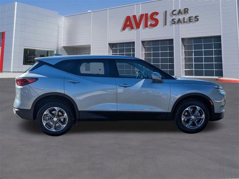 Used 2025 Chevrolet Blazer LT image 5