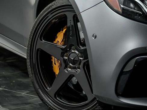 Used 2019 Mercedes-Benz E 63 AMG S image 3