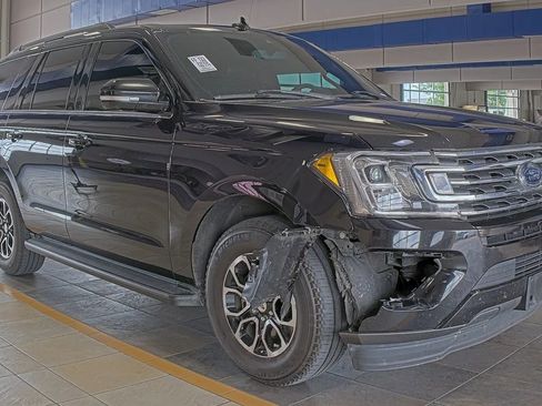 Used 2020 Ford Expedition XLT w/ Black Accent Package image 2