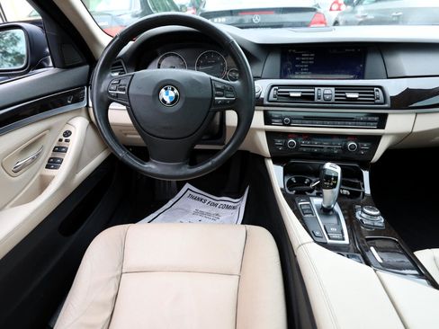 Used 2013 BMW 528i xDrive Sedan image 10
