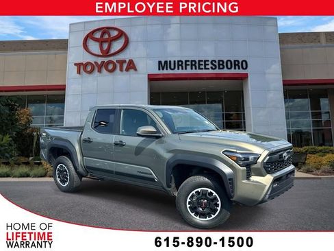 Used 2024 Toyota Tacoma TRD Sport AWD/4WD image 1