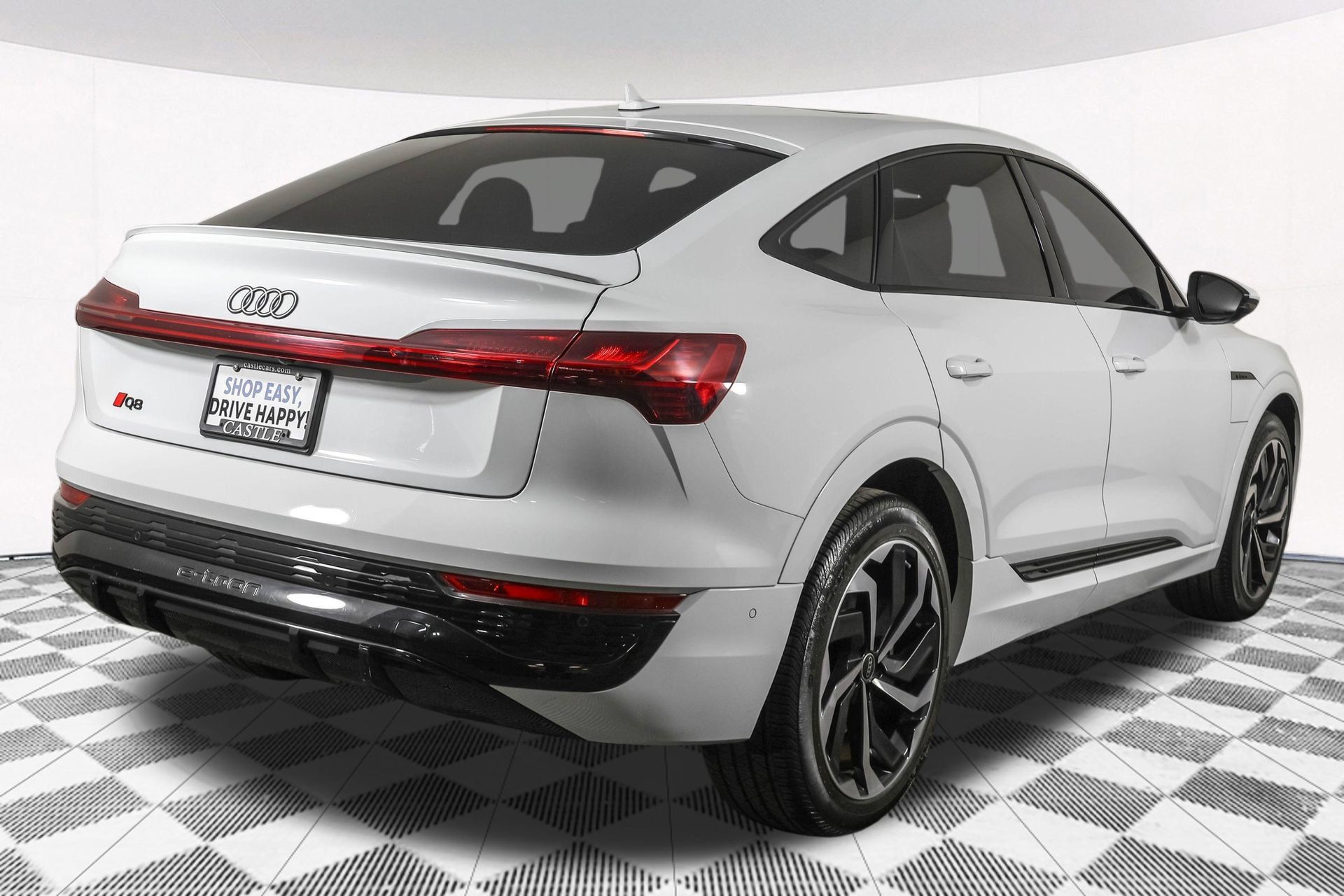 Used 2024 Audi Q8 e-tron Premium Plus w/ Premium Plus Package AWD/4WD image 14