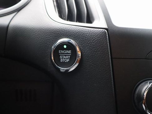 Used 2019 Ford Edge SEL w/ Equipment Group 201A image 16