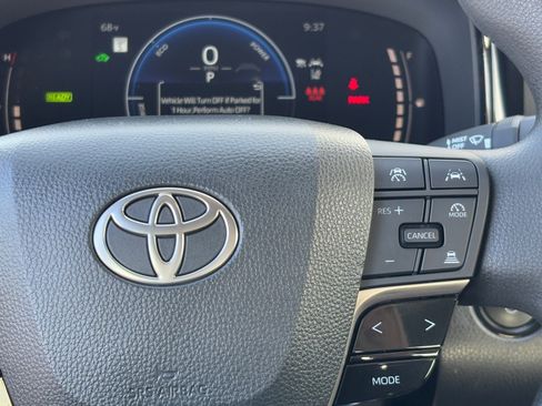 Certified 2025 Toyota Camry LE image 23