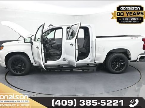 Used 2024 Chevrolet Silverado 1500 Custom w/ Turbomax Blackout Package AWD/4WD image 22