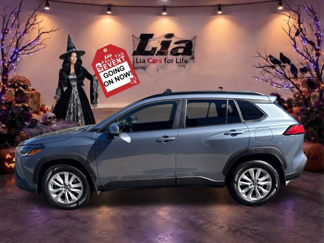 Used 2023 Toyota Corolla Cross LE w/ Moonroof Package AWD/4WD image 6