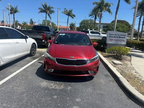 Used 2017 Kia Forte S w/ S Technology Package image 3