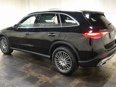 Used 2024 Mercedes-Benz GLC 300 4MATIC image 9