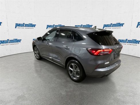 Used 2023 Ford Escape ST-Line Select w/ Tech Pack #2 image 8