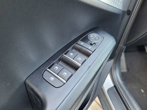 Certified 2025 Kia Soul LX FWD image 27