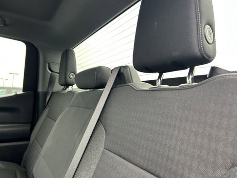 Used 2023 Chevrolet Silverado 1500 Custom image 15