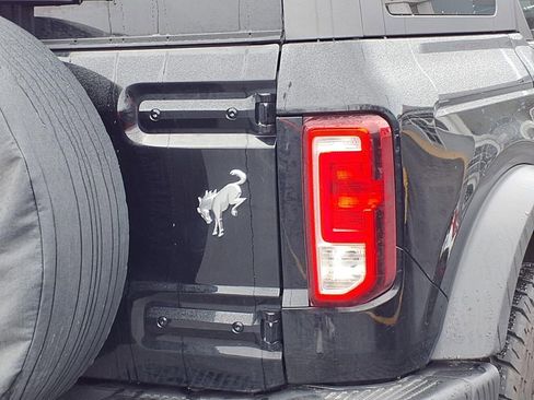 Used 2024 Ford Bronco Black Diamond image 6