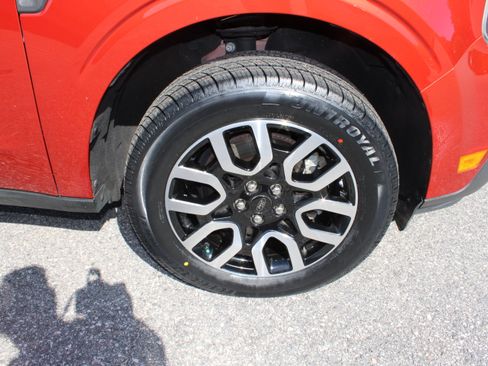 Used 2022 Ford Maverick Lariat w/ Lariat Luxury Package FWD image 9