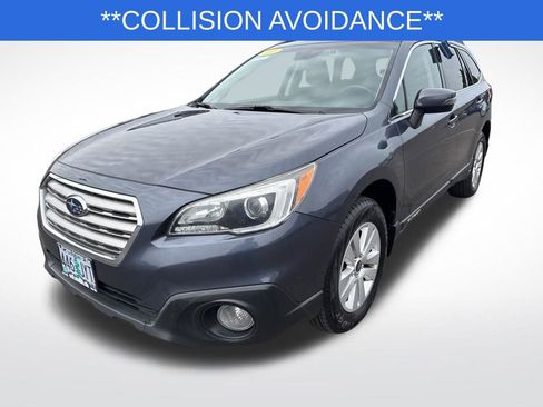 Used 2017 Subaru Outback 2.5i Premium image 3