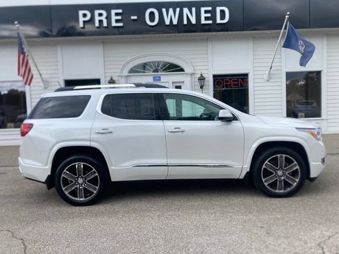 Certified 2019 GMC Acadia Denali w/ GMC Pro Grade Package AWD/4WD image 4
