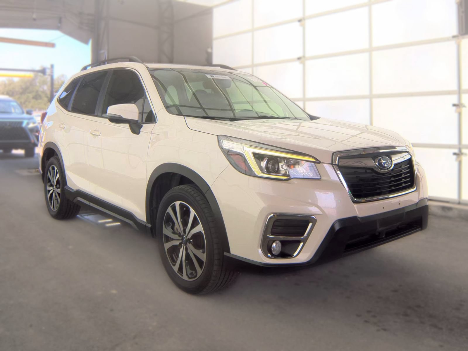 Used 2020 Subaru Forester Limited w/ Popular Package #3 AWD/4WD image 4