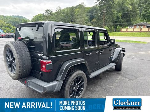 Used 2021 Jeep Wrangler Unlimited Sahara w/ Cold Weather Group AWD/4WD image 4