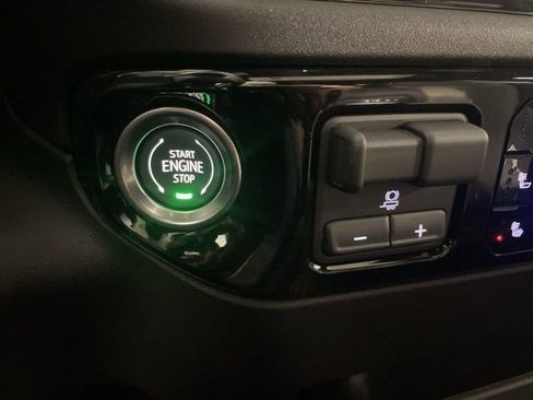 New 2026 Chevrolet Silverado 2500 ZR2 image 33