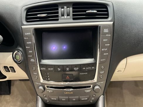 Used 2010 Lexus IS 350C image 34