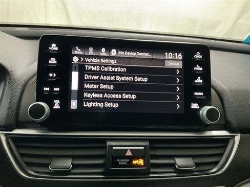 Used 2018 Honda Accord EX image 26