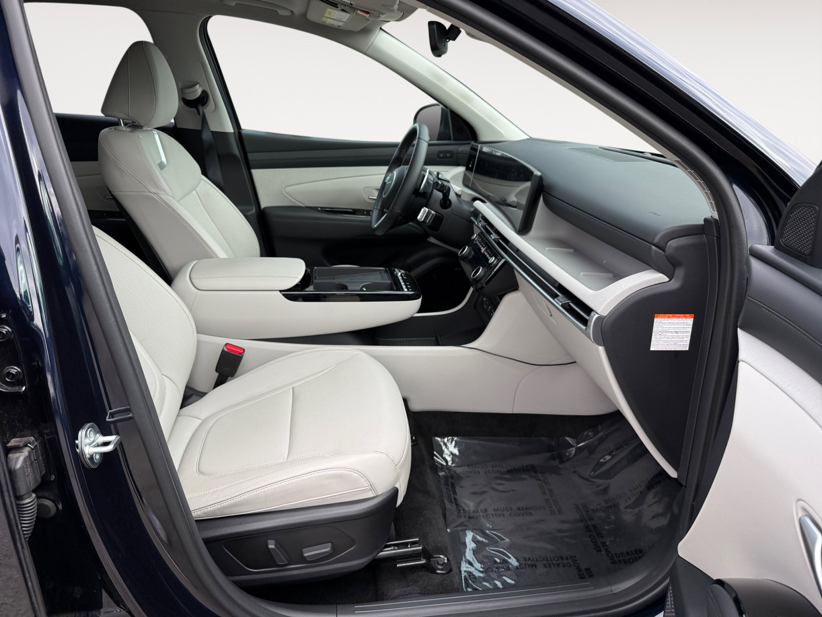 Certified 2025 Hyundai Tucson Limited AWD/4WD image 19
