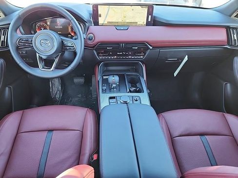 Used 2025 MAZDA CX-70 3.3 Turbo S w/ Premium Package image 14