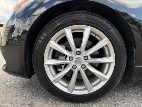 Used 2014 INFINITI Q60 Convertible w/ Premium Package image 26