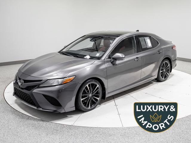 Used 2018 Toyota Camry XSE FWD image 1