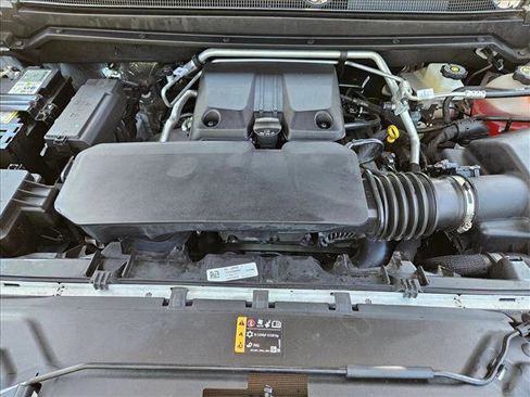 Used 2023 Chevrolet Colorado Z71 w/ Z71 Convenience Package 2 AWD/4WD image 23