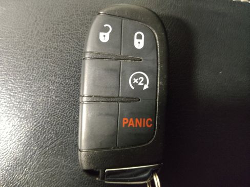 Used 2019 Jeep Compass Latitude w/ Popular Equipment Group FWD image 32