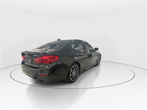 Used 2018 BMW 530i xDrive image 8