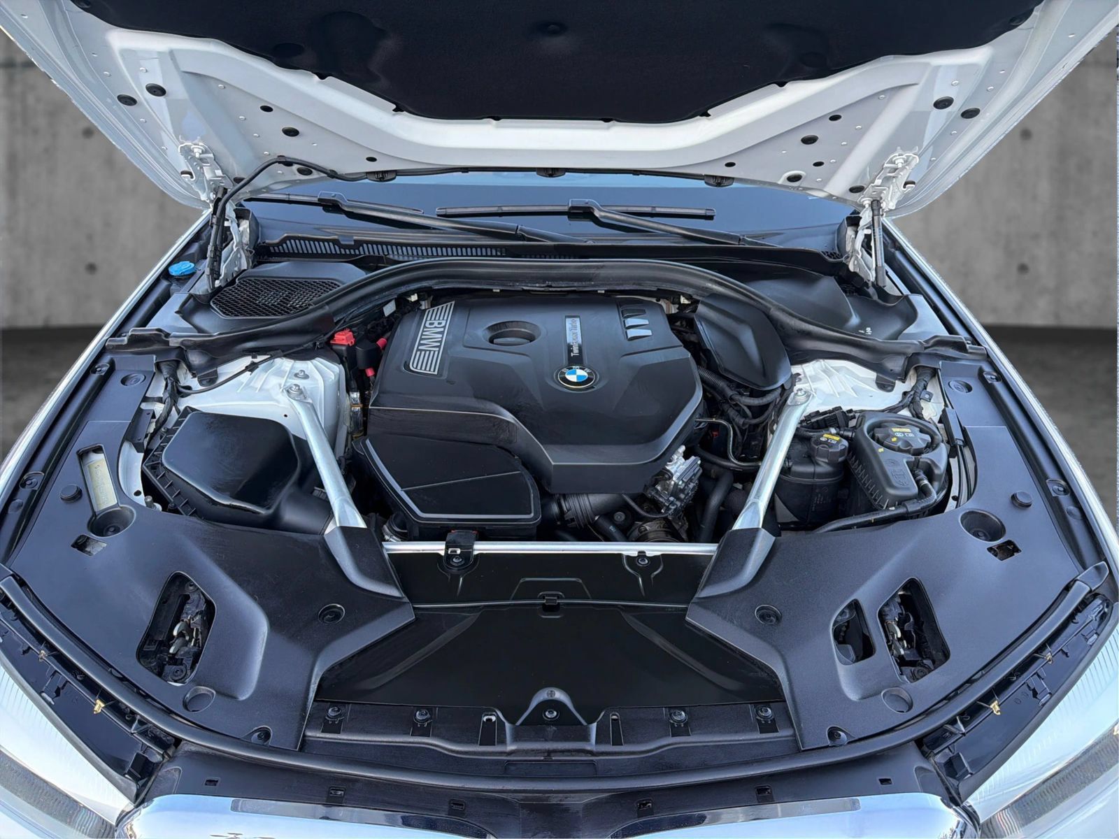 Used 2019 BMW 530i w/ Convenience Package RWD image 11