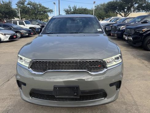 Used 2023 Dodge Durango SXT RWD image 2