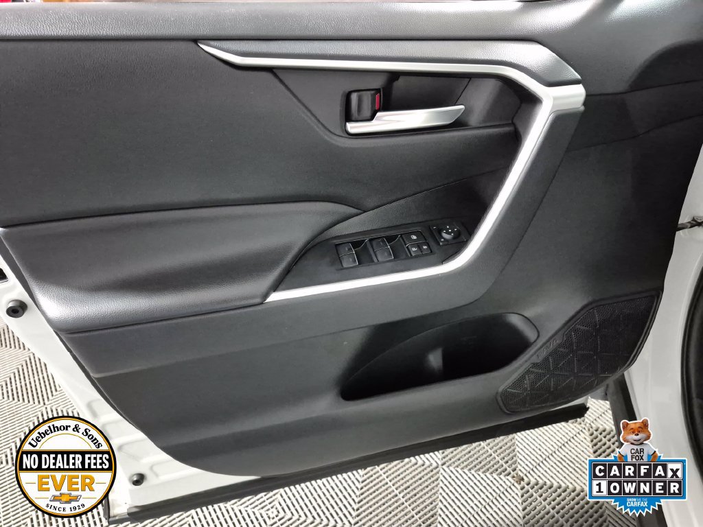 Used 2024 Toyota RAV4 XLE FWD image 15