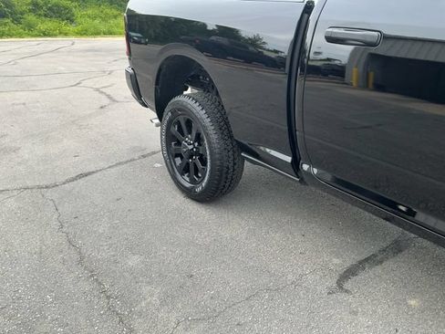 New 2026 RAM 2500 Big Horn AWD/4WD image 18
