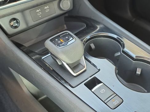 Certified 2025 Nissan Rogue SV FWD image 26