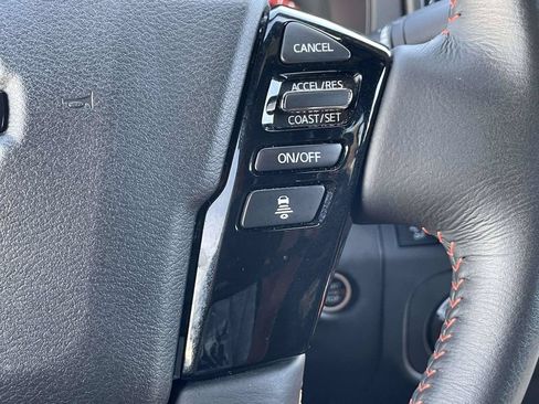 Used 2025 Nissan Frontier PRO-4X AWD/4WD image 30