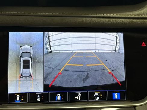 Used 2026 Cadillac XT5 Premium Luxury w/ Driver Assist Package FWD image 15