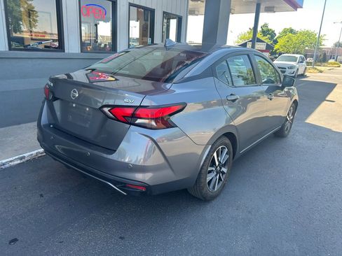 Used 2021 Nissan Versa SV FWD image 5