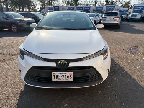 Used 2024 Toyota Corolla LE image 2