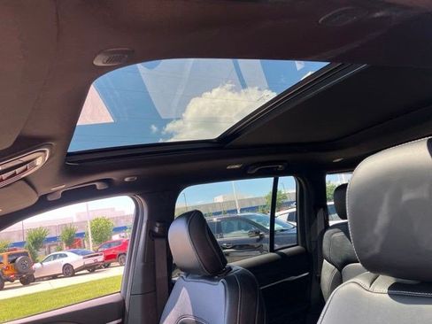 New 2026 Jeep Grand Cherokee Limited AWD/4WD image 21