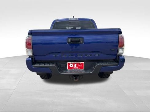 Used 2023 Toyota Tacoma TRD Off-Road w/ Technology Package AWD/4WD image 8