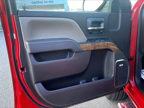 Used 2015 GMC Sierra 1500 SLT w/ SLT Preferred Package image 19