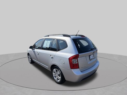 Used 2009 Kia Rondo LX FWD image 5