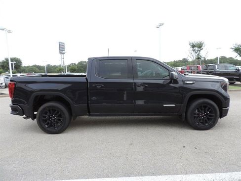 New 2025 GMC Sierra 1500 Elevation image 4