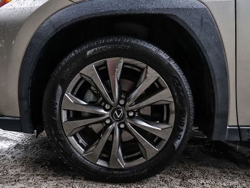 Used 2019 Lexus UX 200 F Sport w/ F Sport Premium Package FWD image 11