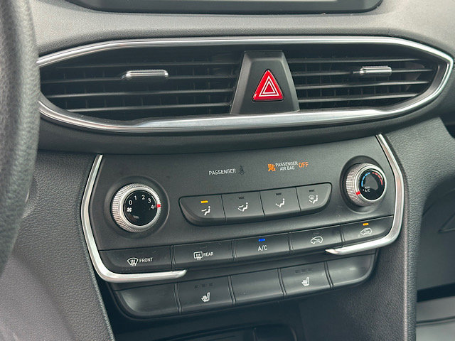 Used 2019 Hyundai Santa Fe SEL FWD image 27