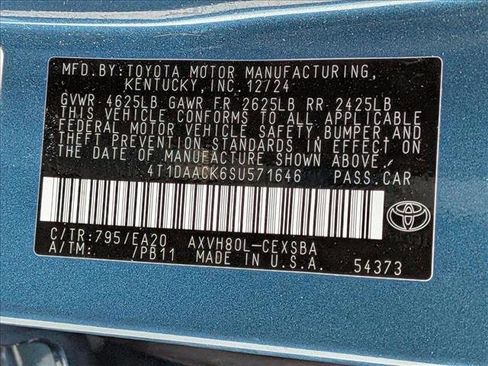 Certified 2025 Toyota Camry SE FWD image 15